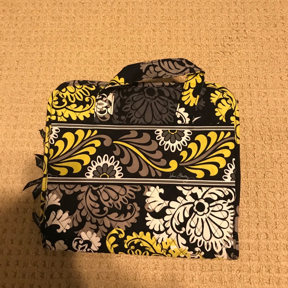 Vera Bradley hanging organizer
